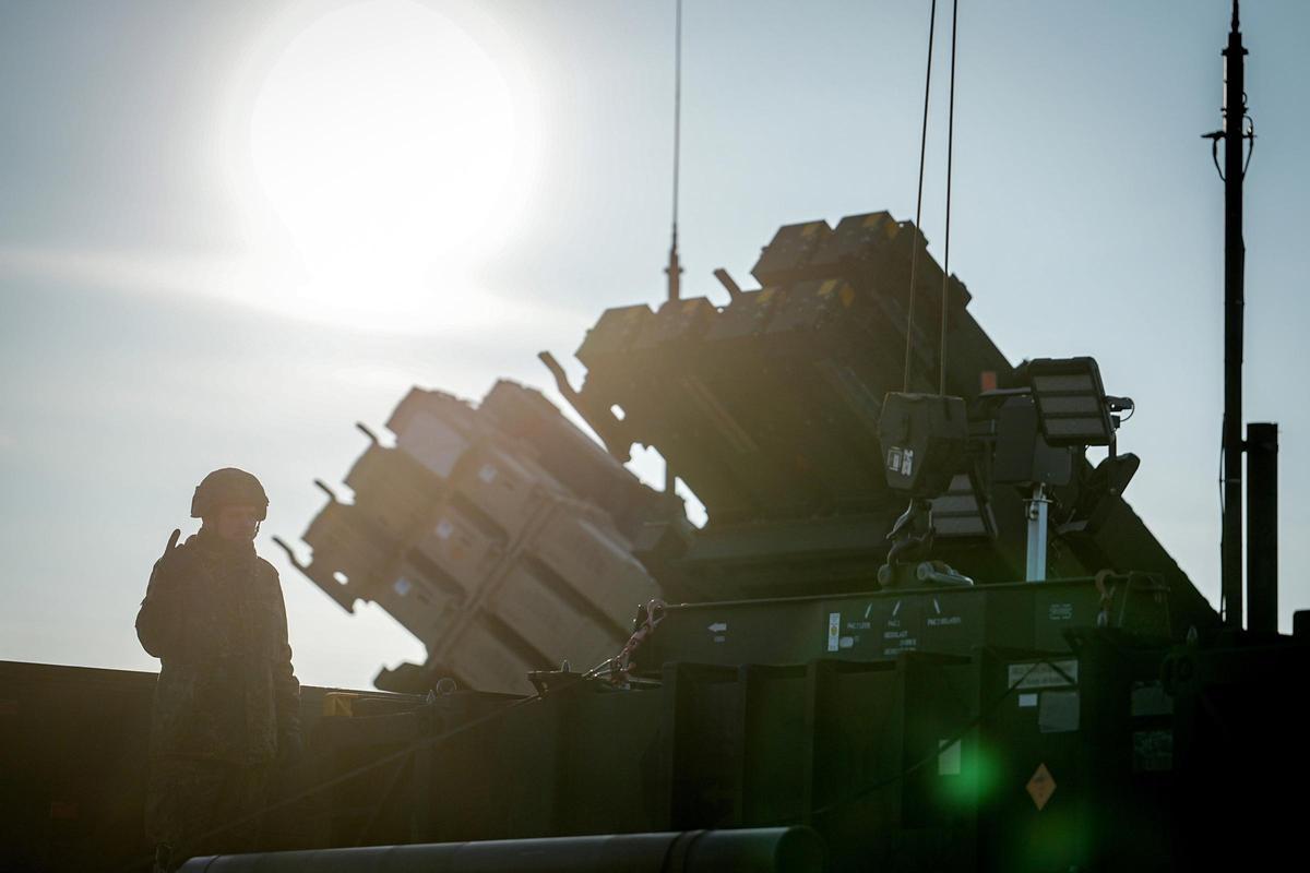 Archivo: imagen de archivo de los sistemas de lanzamiento de misiles Patriot.