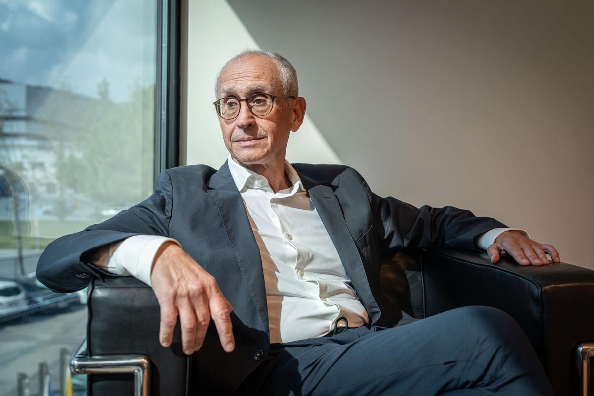 Barcelona, 16/10/2025 Deportes. Entrevista a Ferran Olivé, tesorero del FC Barcelona. AUTOR: MANU MITRU