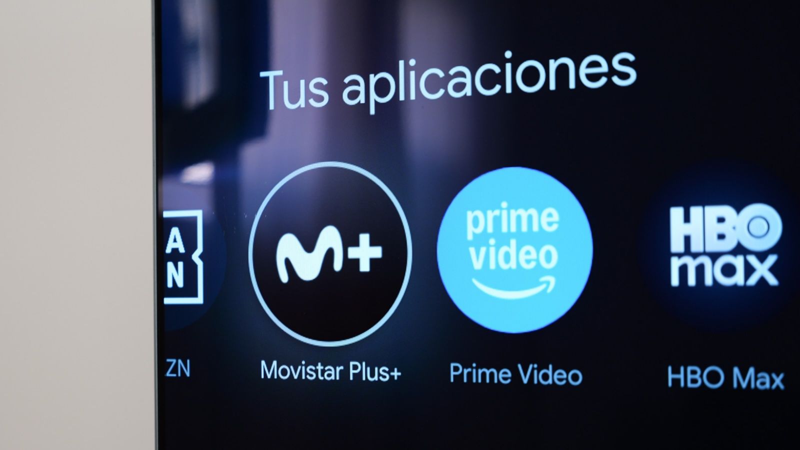 Imagen de smart TV con app Movistar Plus+