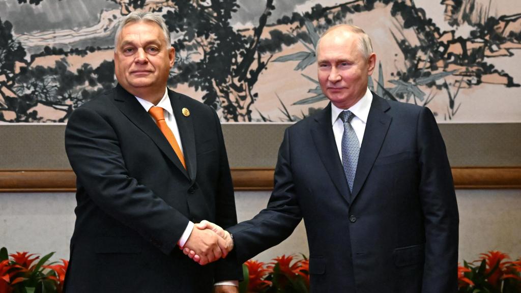 El primer ministro húngaro, Viktor Orbán, con su homólogo ruso, Vladimir Putin.