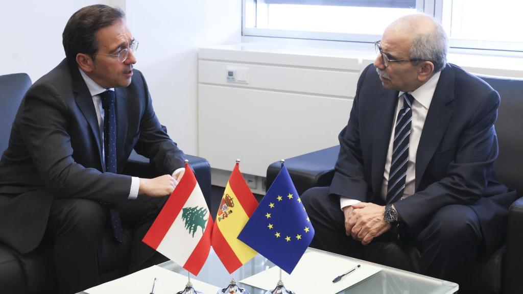 José Manuel Albares se reunió este martes en Luxemburgo con el primer ministro del Líbano, Nawaf Salam