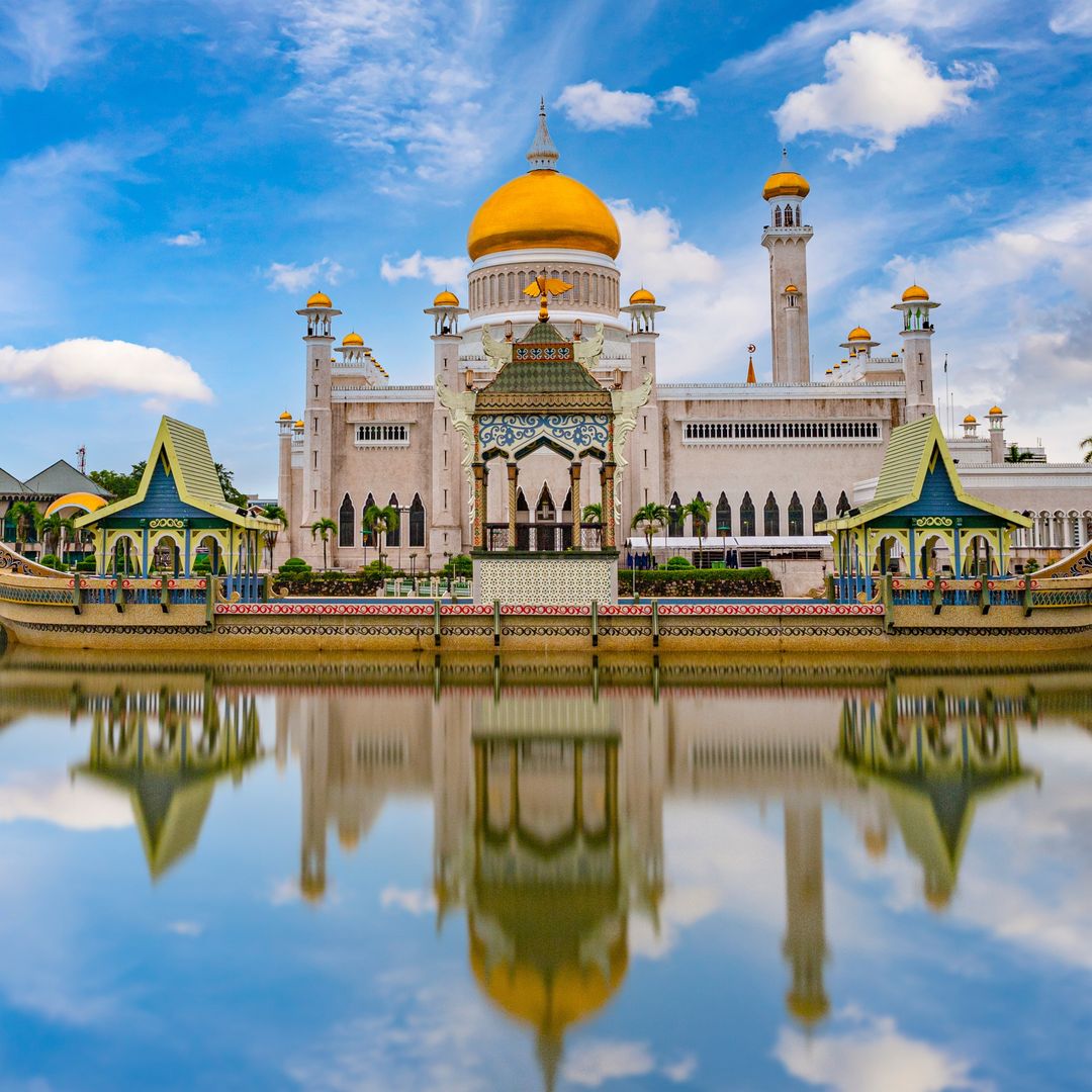 Mezquita Omar Ali Saifuddien, Brunéi
