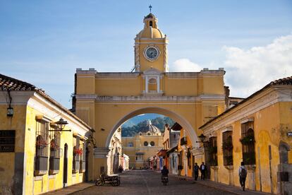 La Antigua, una hermosa ciudad colonial declarada Patrimonio de la Humanidad.