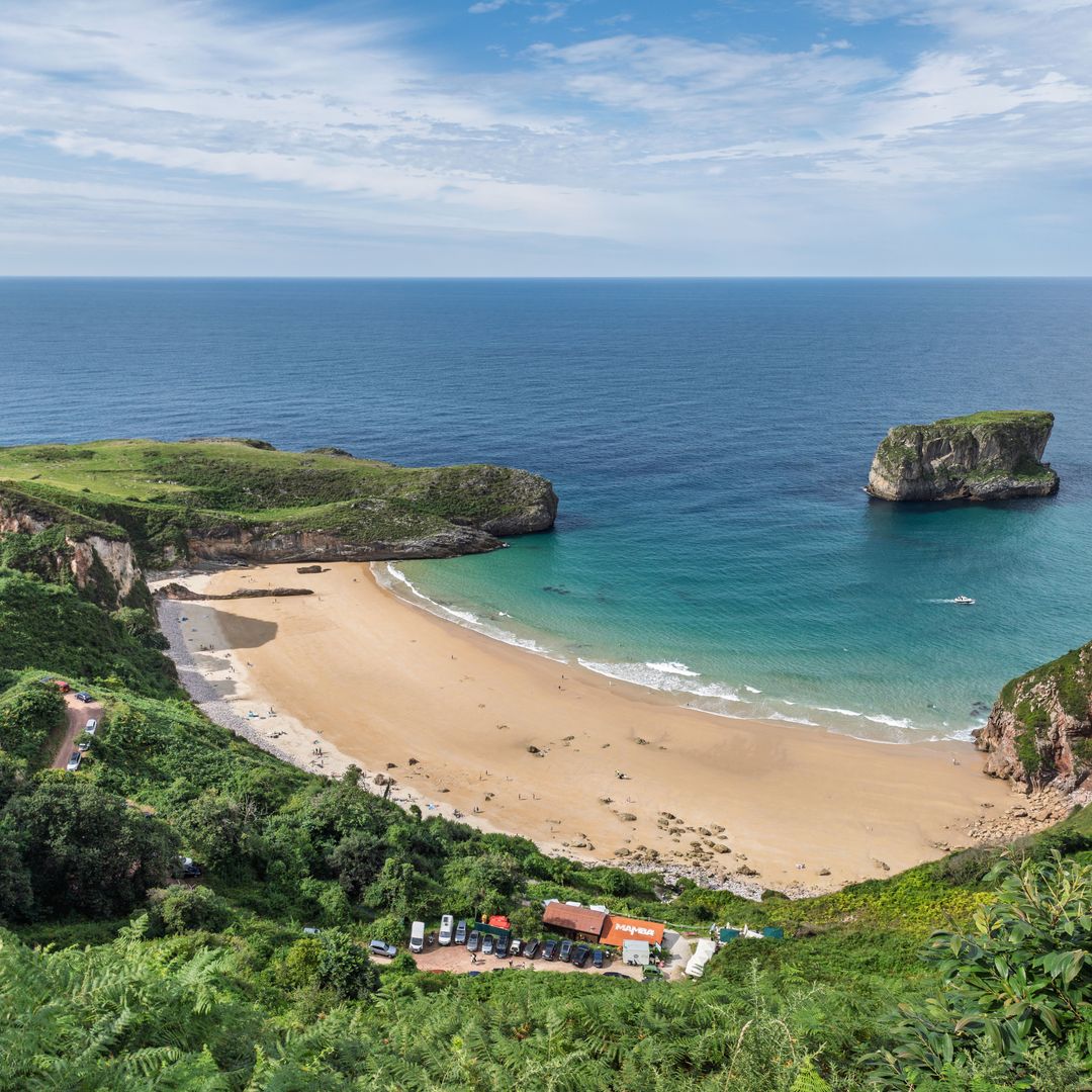 Playa de Ballota, Asturias