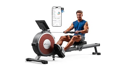 Máquina remo sobre fondo blanco