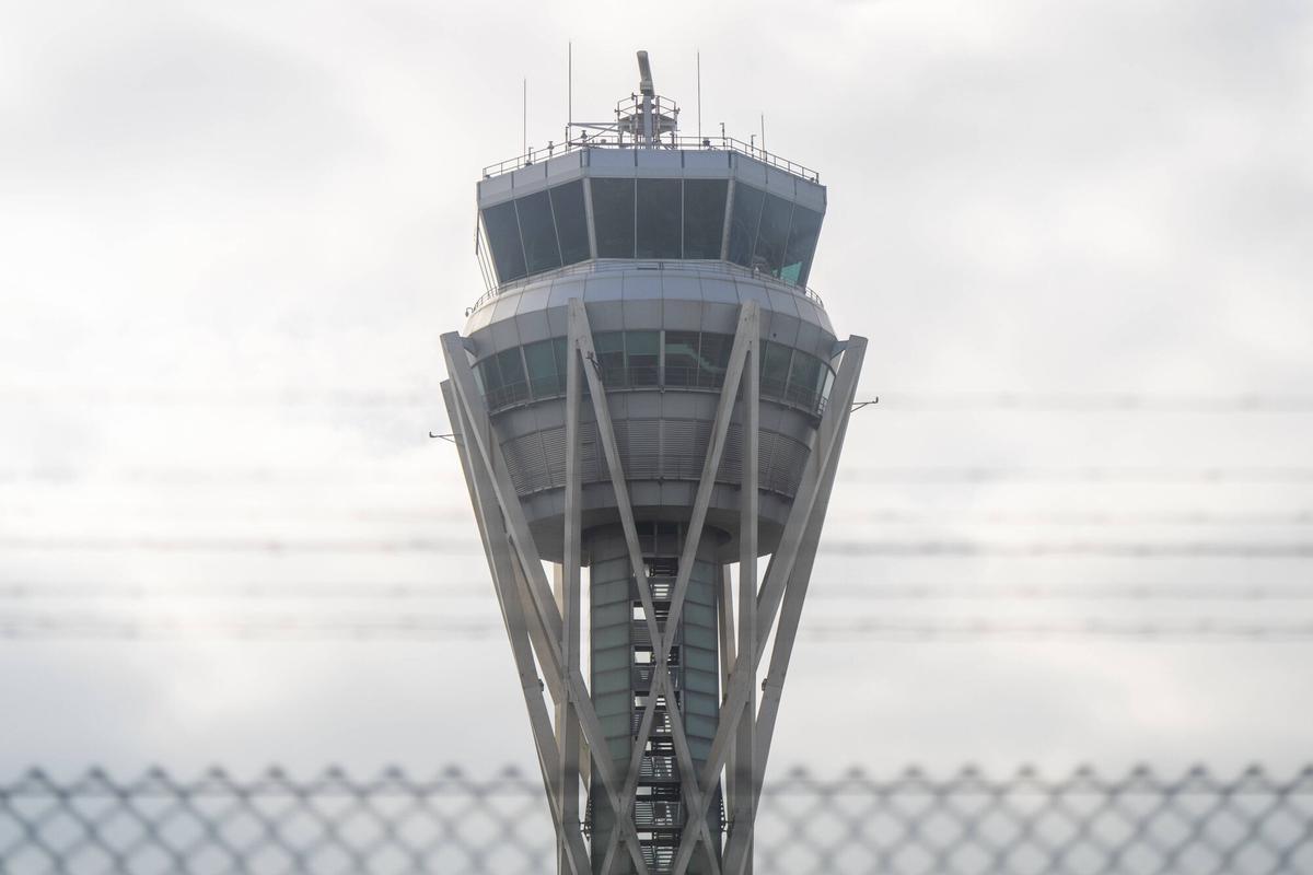 Torre de control del aeropuerto de Barcelona-El Prat.