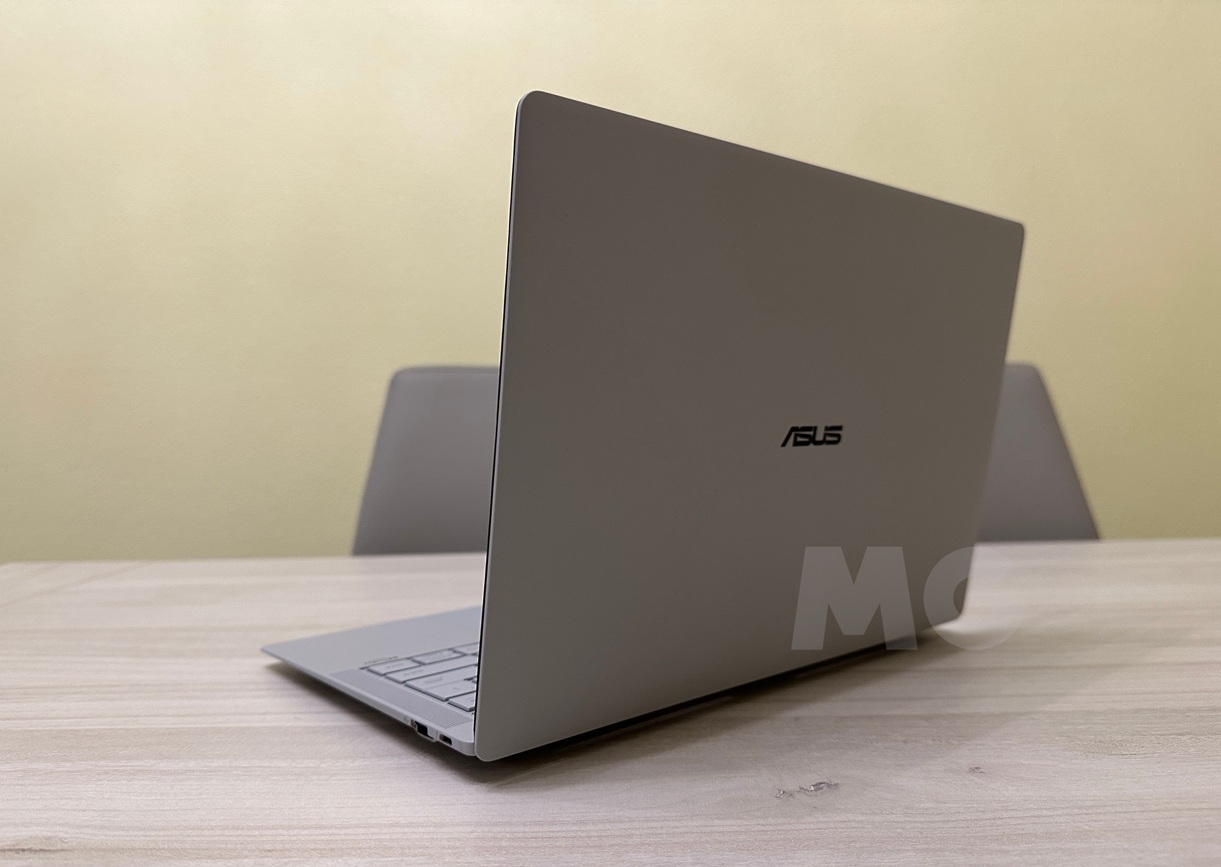 ASUS ExpertBook Ultra