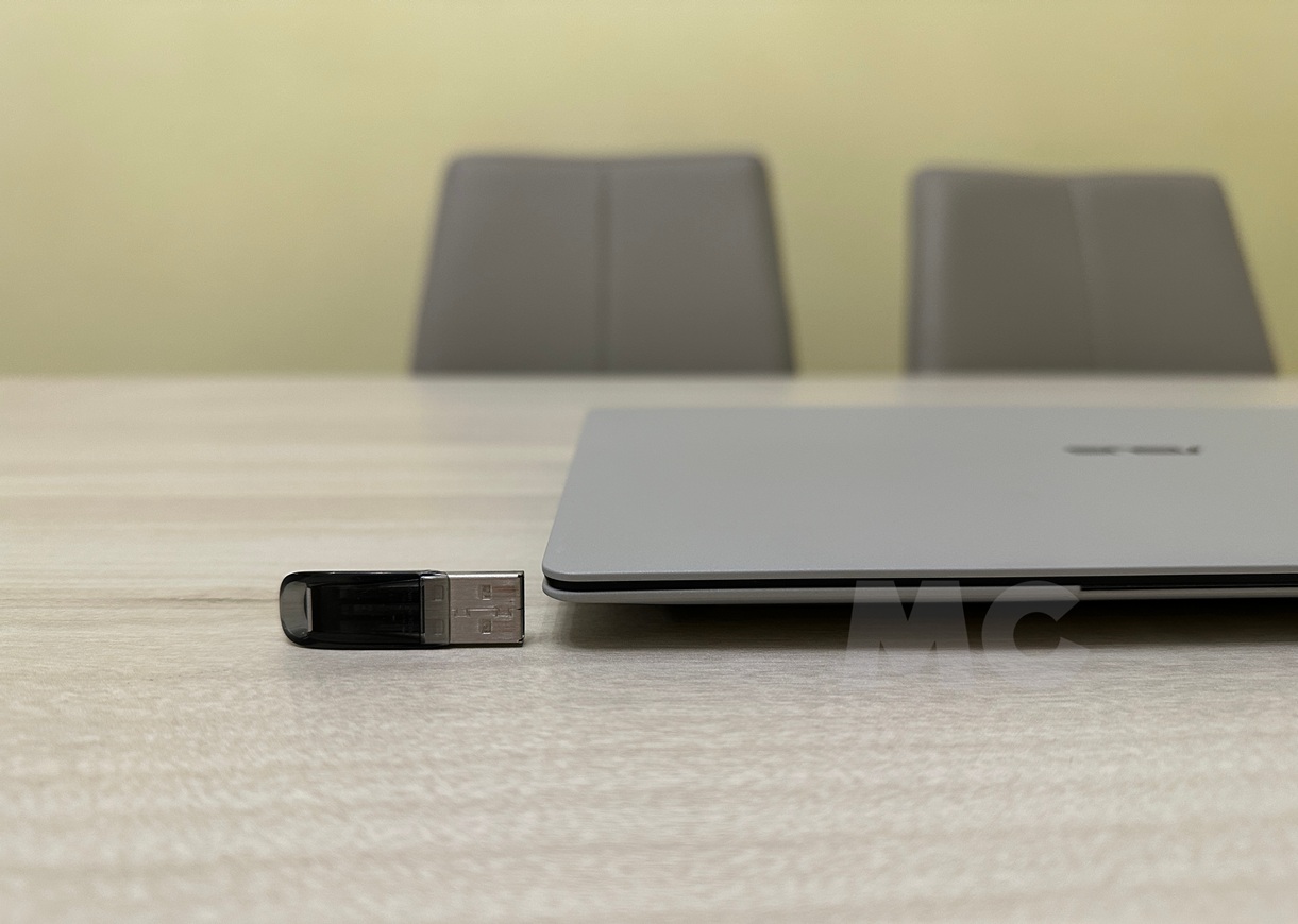 ASUS ExpertBook Ultra