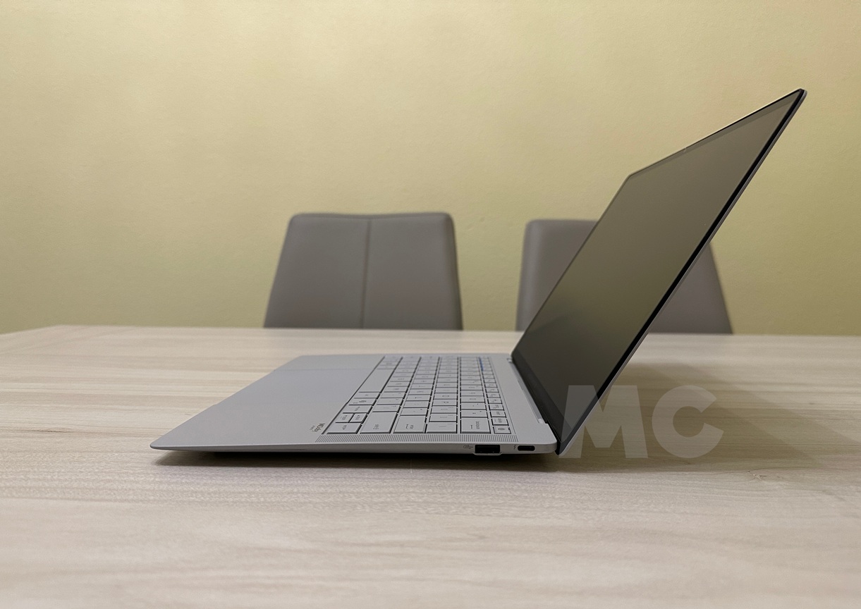 ASUS ExpertBook Ultra