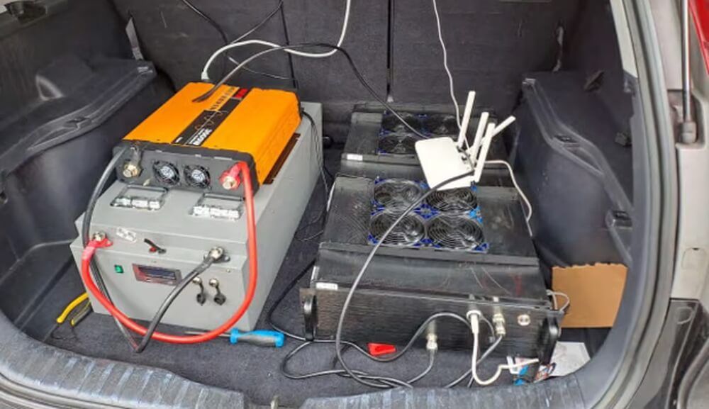 Dispositivo SMS Blaster en el coche