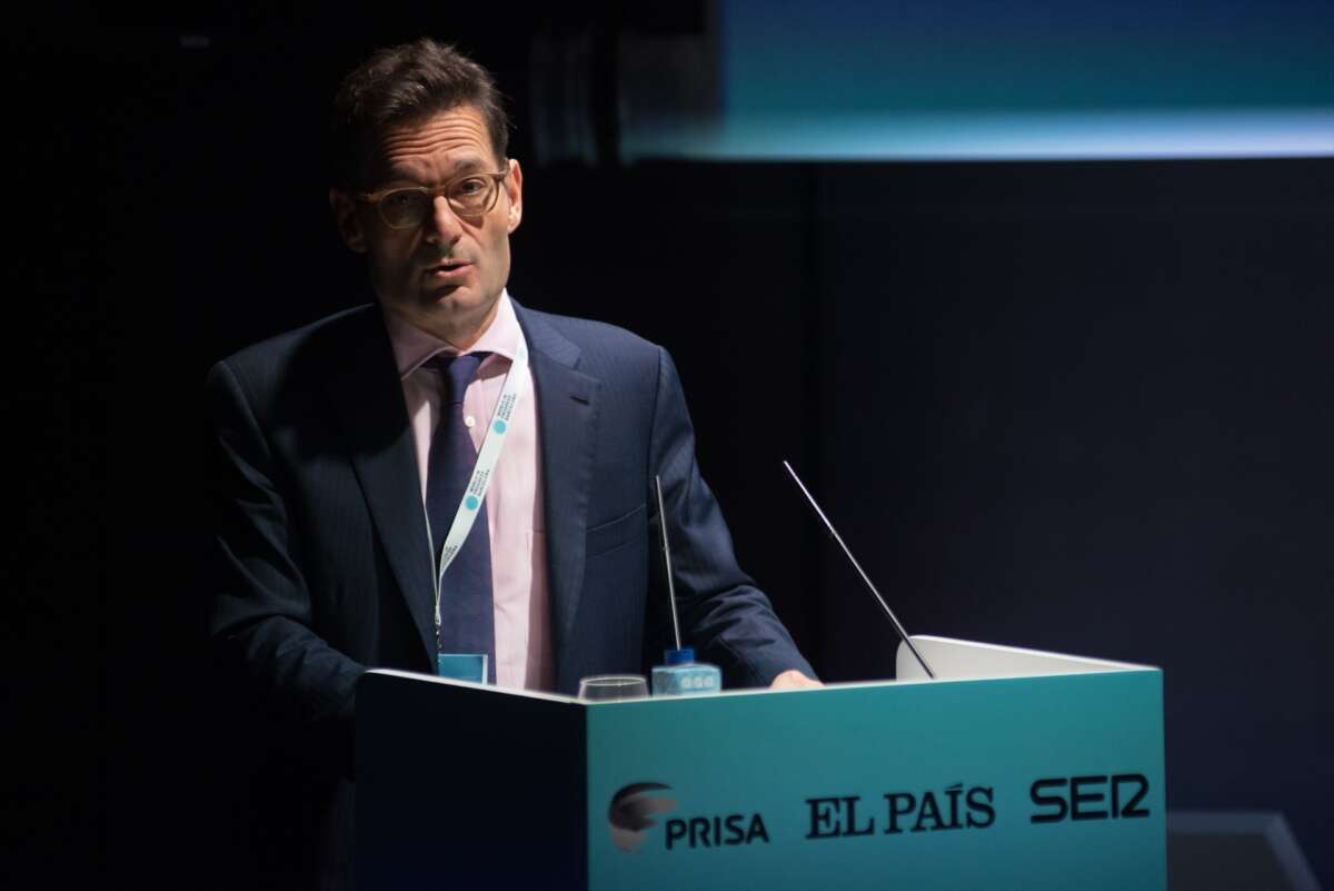 (Foto de archivo) El presidente de Prisa, Joseph Oughourlian, durante la inauguración del evento 'World in Progress' del Grupo Prisa, el 14 de octubre de 2024, en Barcelona, Cataluña (España). La primera edición de estas conferencias se llevará a cabo los días 14 y 15 de octubre y contará con líderes políticos y destacados expertos internacionales en temas económicos, sociológicos, filosóficos y periodísticos. Este es un foro que se centra en los desafíos de la globalización que enfrentan todos los países en estos primeros años del siglo XXI. Alberto Paredes / Europa Press 14 DE OCTUBRE DE 2024;PRISA;SER;ELPAÍS;FORO;INTERNACIONAL;ESPAÑA 14/10/2024