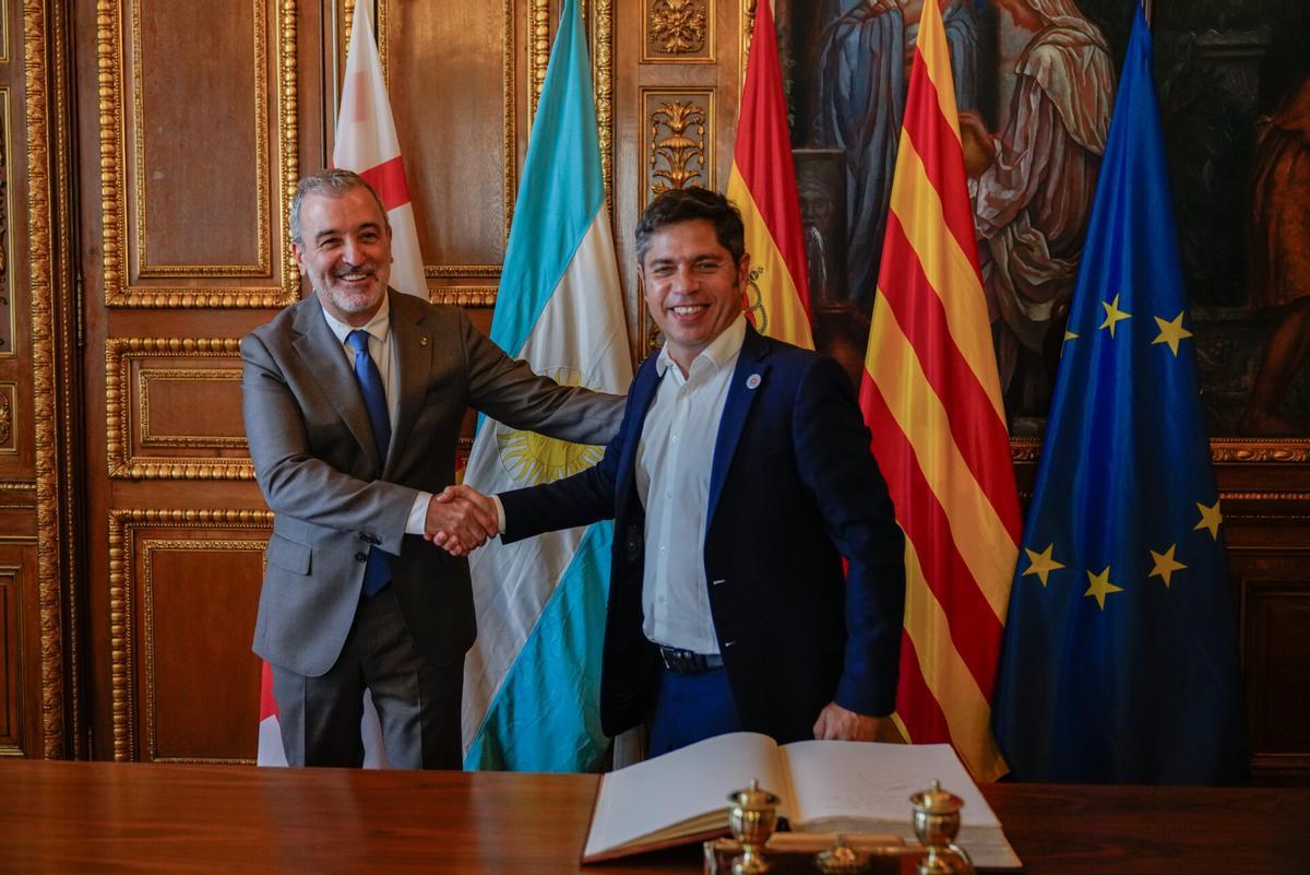 El intendente de Barcelona, Jaume Collboni, junto al gobernador provincial de Buenos Aires, Axel Kicillof