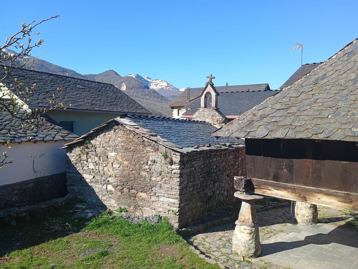 Vista trasera de la capilla.