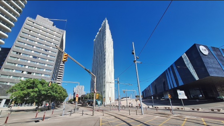 Torre Diagonal Uno.