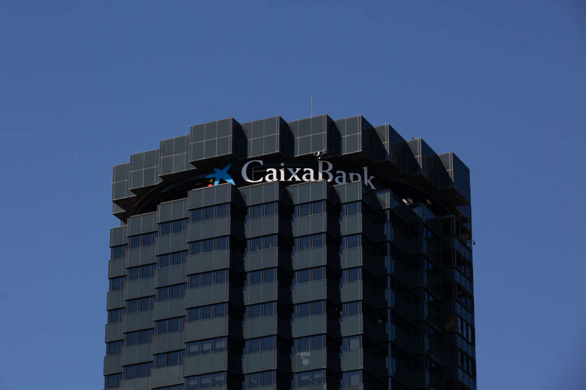 Fachada de la sede de CaixaBank en la Avenida Diagonal de Barcelona. Foto: EuropaPrensa.