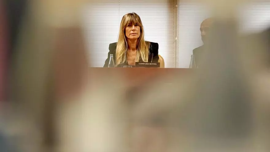 La UCO detalla que Begoña Gómez realizó pagos "desde tu esfera personal" para el desarrollo de software" de la cátedra que codirigió en la Complutense