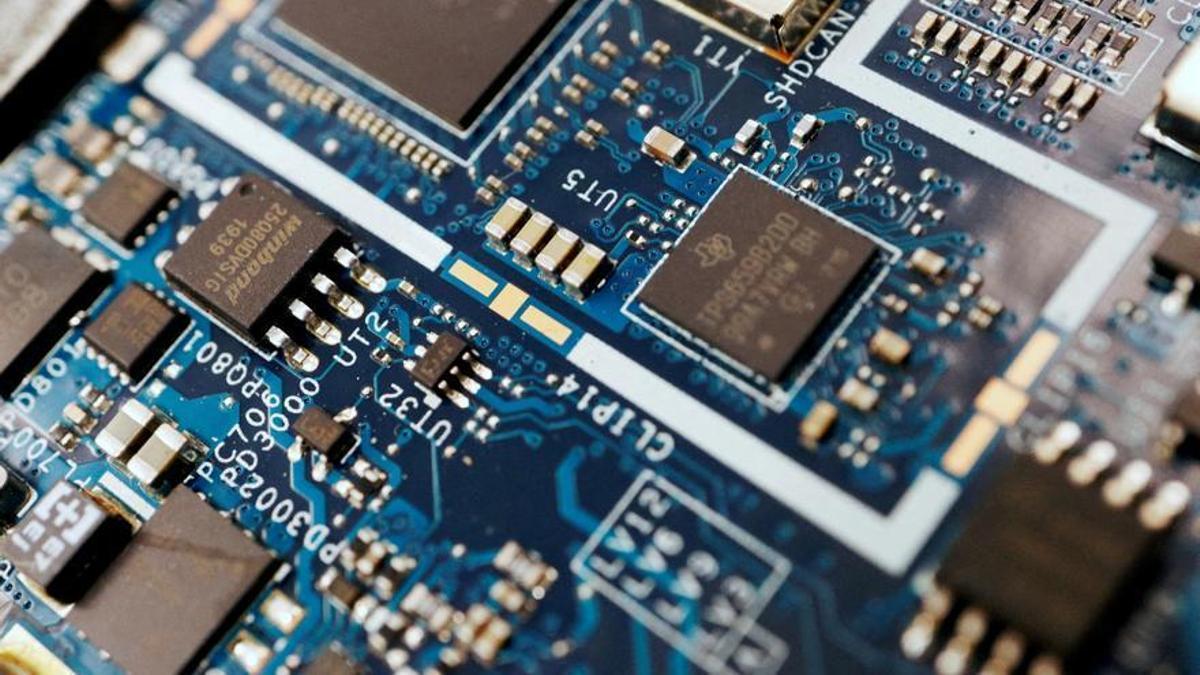Japón y Holanda bloquearán la exportación de chips a China.
