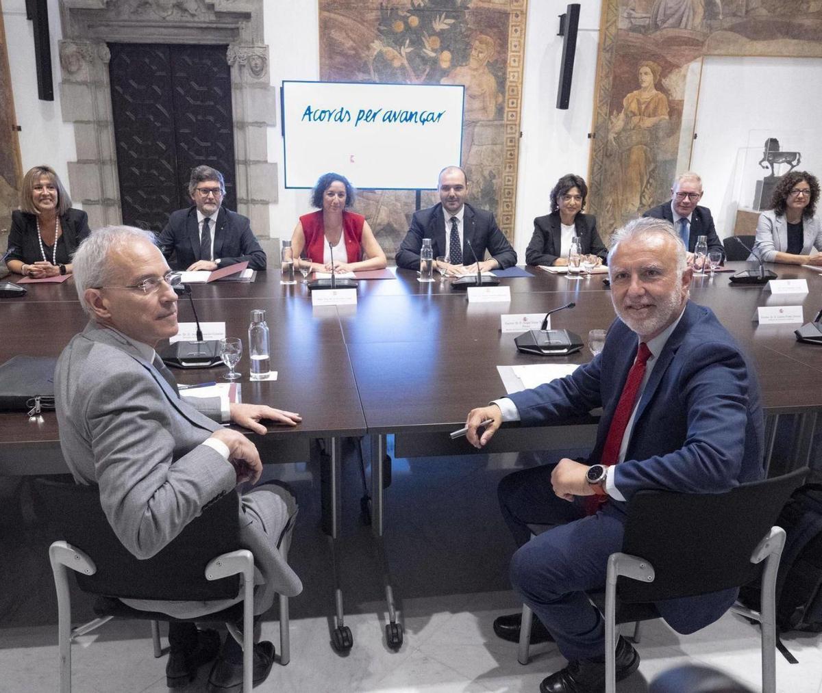 Fotografía de la Generalitat - Comisión bilateral estatal de financiación singular en el Palau de la Generalitat, el 14 de julio de 2025.