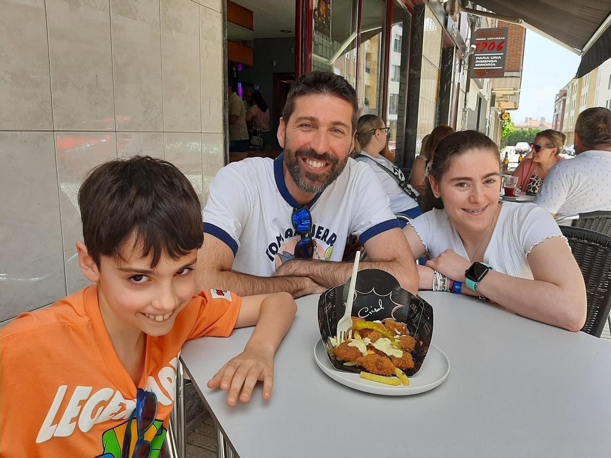 Theo Suárez, Bonifacio Suárez y Paula Rodríguez
