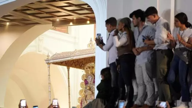 Así fue el salto de la valla de la Virgen del Rocío