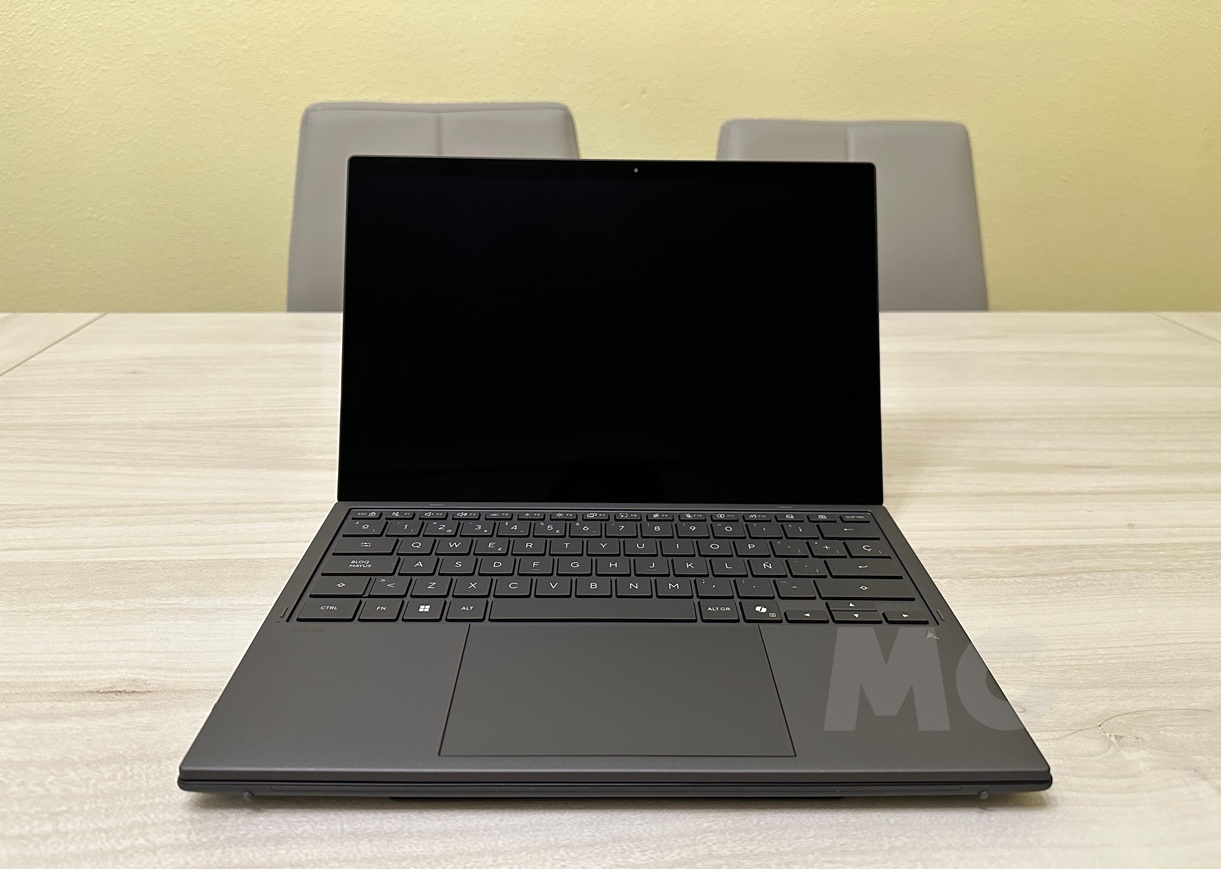 ASUS Zenbook DUO 2026