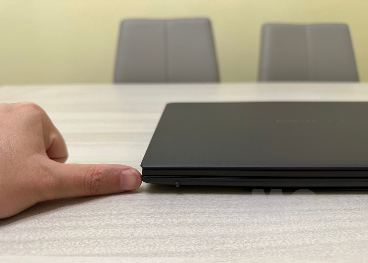 ASUS Zenbook DUO 2026