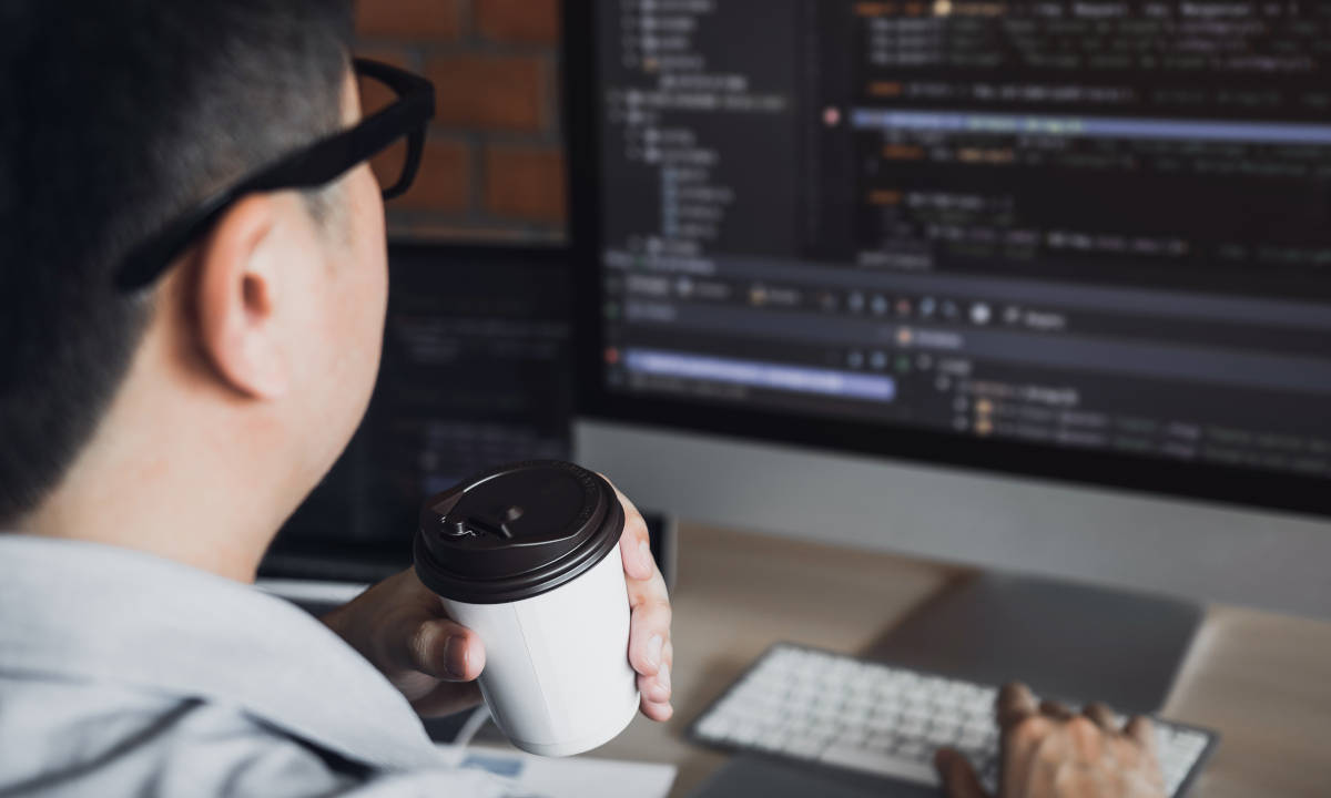La inteligencia artificial entra en una nueva fase: aprende a utilizarla en el trabajo real