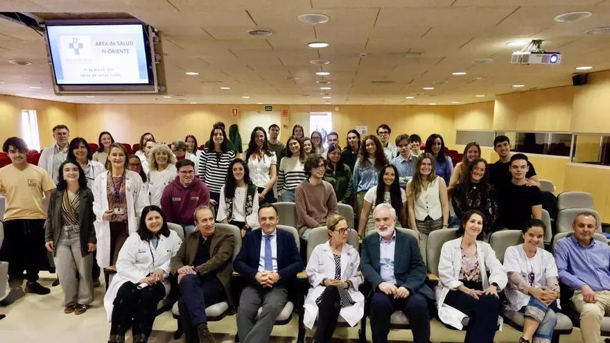 Cabueñes agradece la labor de los 82 alumnos que finalizan su rotación clínica