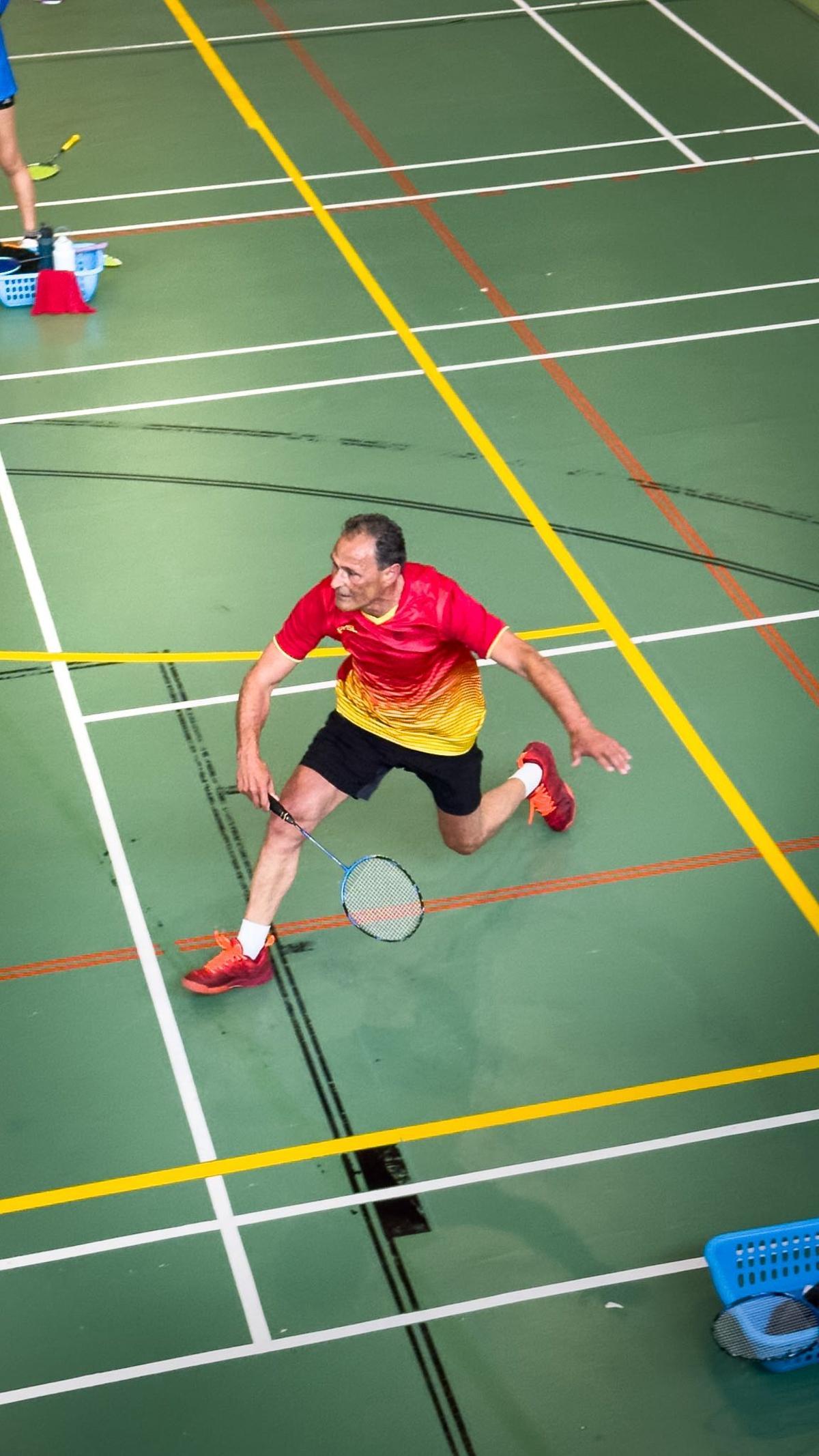 Ernesto Paredano en un partido de competición.