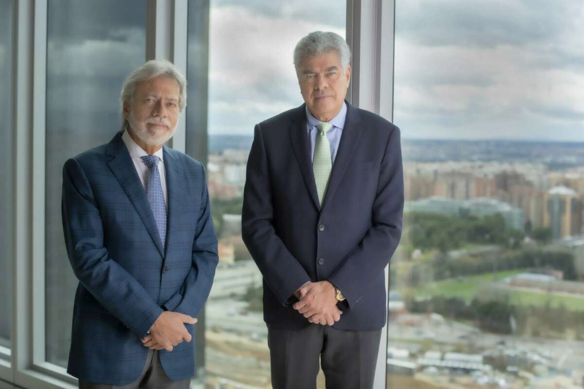 OHLA hermanos Amodio