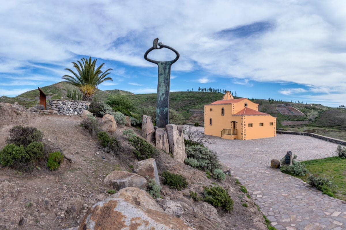 Monumento al Silbato en La Gomera - Fuente: Depositphotos