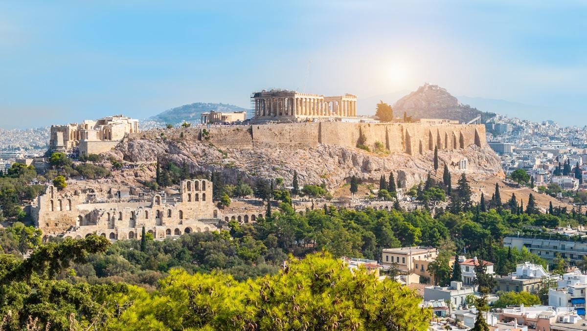 La Acrópolis es una antigua ciudadela ubicada sobre la ciudad de Atenas.