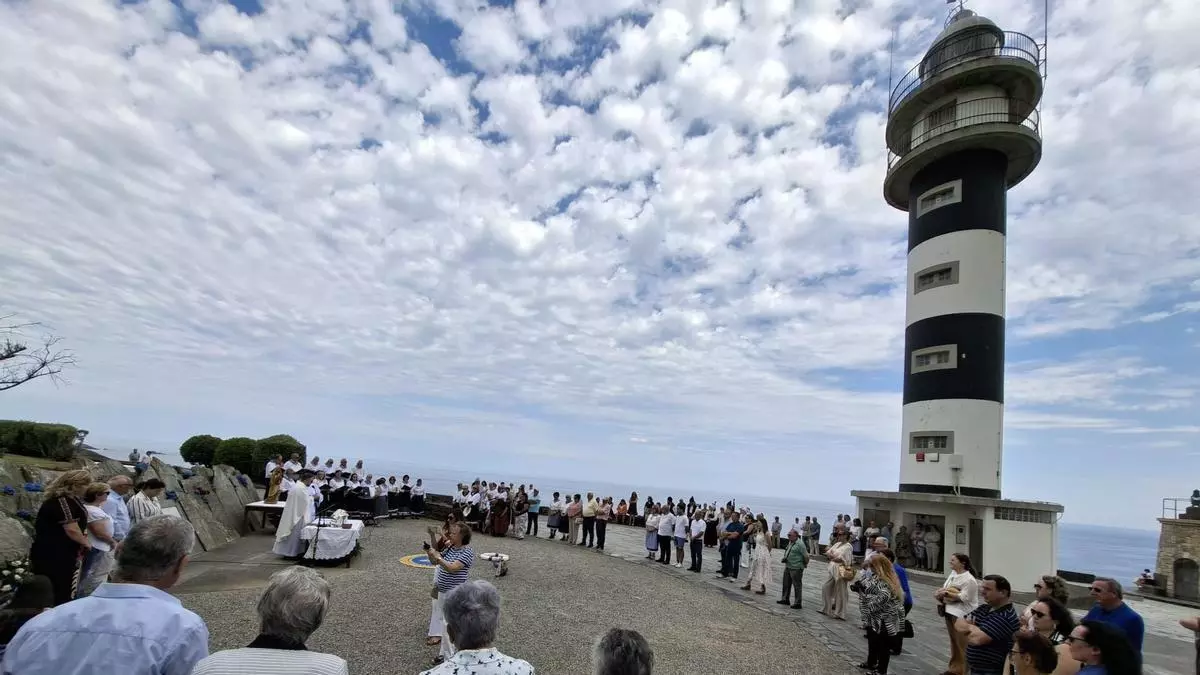 Ortiguera (Coaña) vive su jornada de mar más emotiva, con un especial recuerdo del pescador Medalla Juan Carlos Suárez, fallecido este año