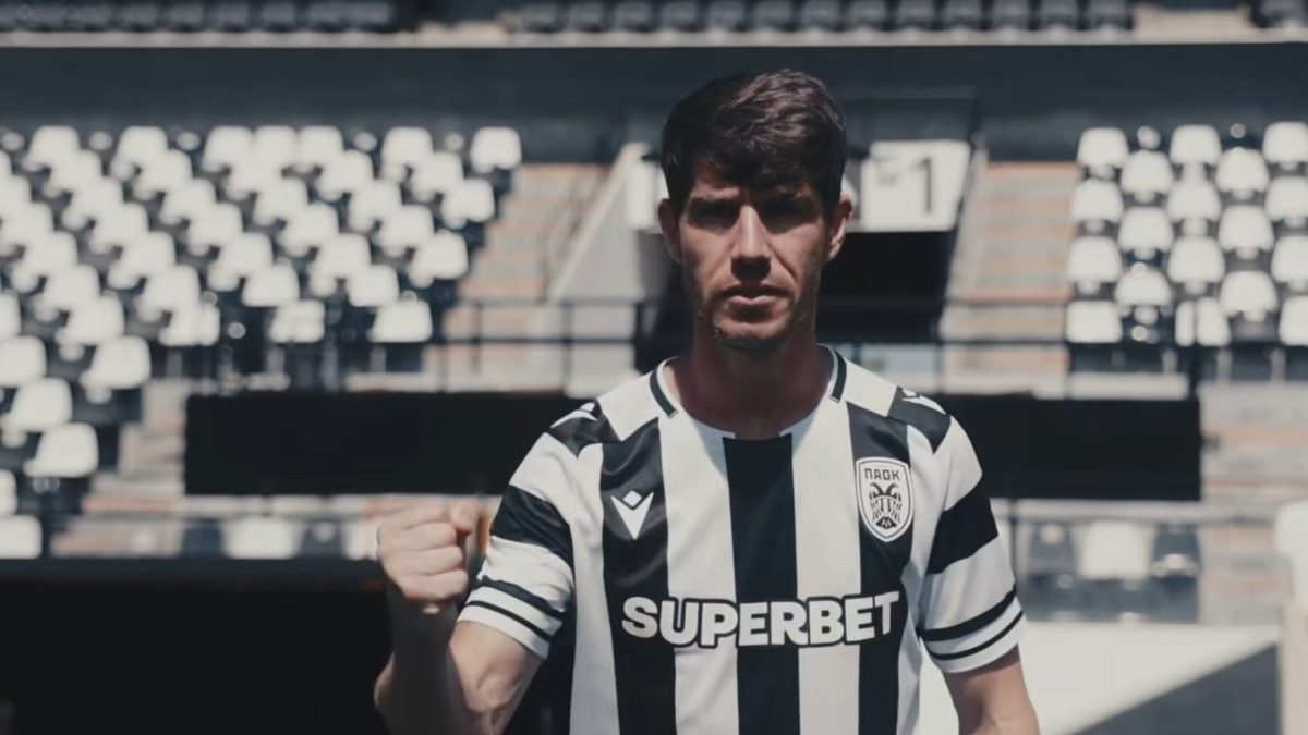 Aritz ya posa como jugador del Paok