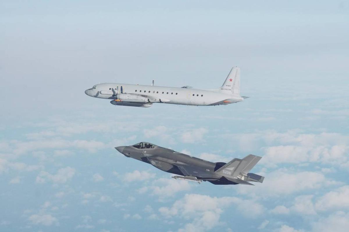 Interceptación de un avión espía ruso por un F 35 noruego en el espacio aéreo de Finnmark, marzo de 2026