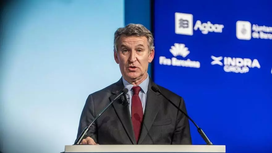 Feijóo insiste en la moción de censura instrumental y rechaza que sea una "atajo" para llegar a Moncloa: "no pido favores"