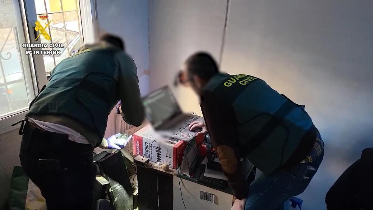 PEDERASTA DETENIDO EN ALICANTE | Detenido en Alicante un ciberpederasta con más de 20 víctimas de entre 8 y 16 años