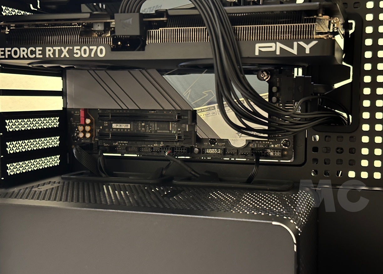 Corsair Frame 5000D WOOD RS