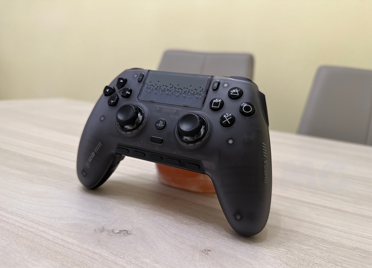 SCUF Omega