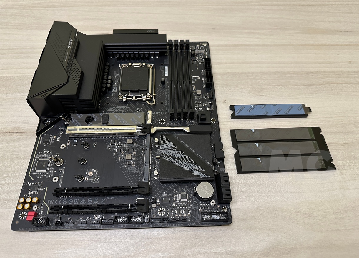 Z890 AORUS ELITE WIFI 7 PLUS