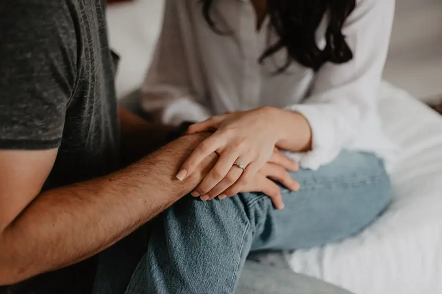 La codependencia no es sólo un apego ansioso; Es un modelo relacional rígido.