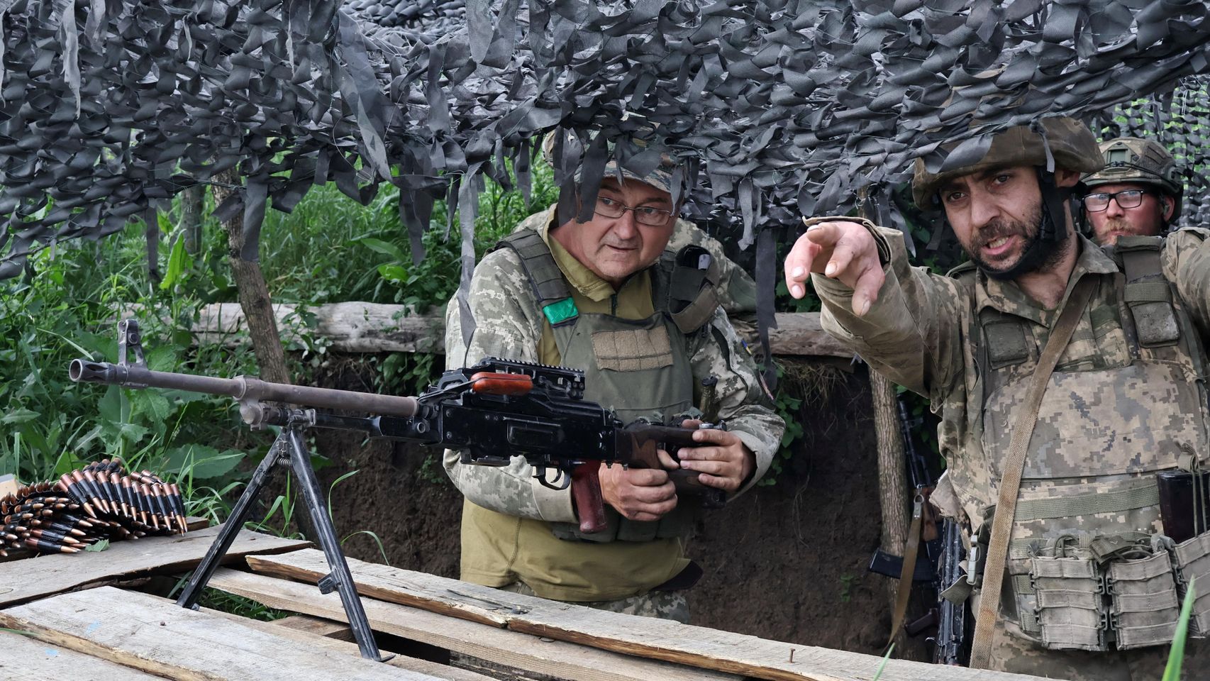 Miembros de la 65ª Brigada Mecanizada entrenan en la región de Zaporizhia.