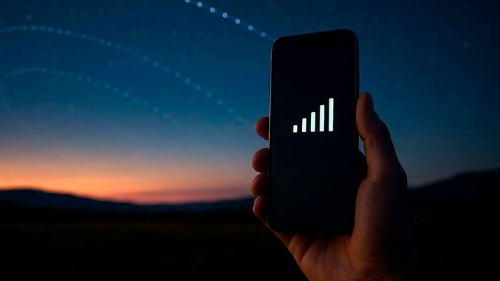 Este diagrama explica el funcionamiento de Starlink Direct-to-Cell, mostrando una conexión directa entre un satélite en órbita y un teléfono inteligente en la Tierra, sin necesidad de antena parabólica.
