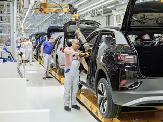 Línea de montaje en la fábrica del Grupo Volkswagen en Zwickau.