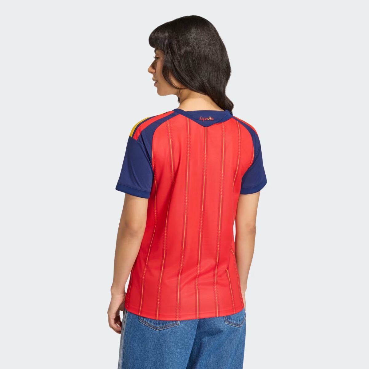 Camiseta de campeones de la Copa Mundial de la FIFA 26. Foto: Adidas.