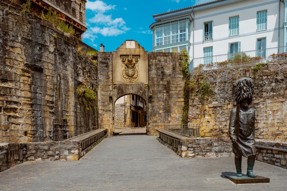 Hondarribia, la fortaleza vasca que hoy es un remanso de paz