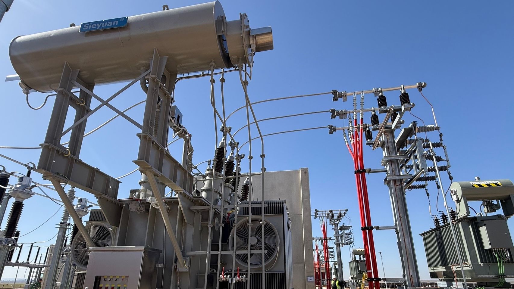 Subestación eléctrica construida por Lantania.jpg