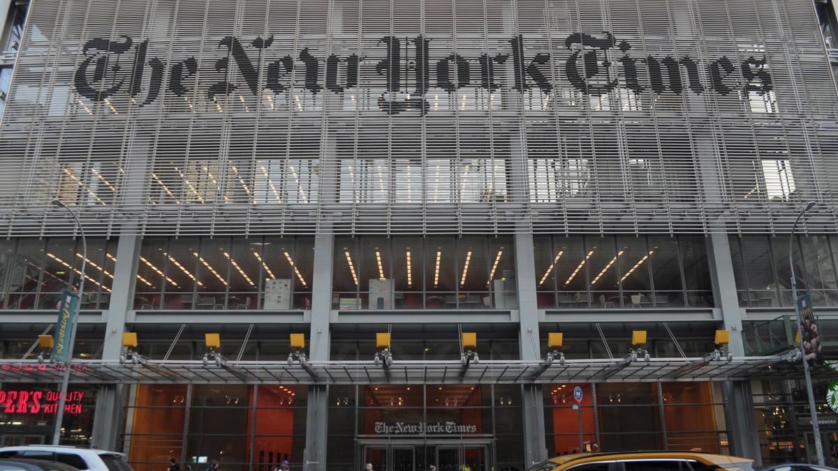 El Departamento de Justicia de EEUU cita a declarar a periodistas del New York Times por informar sobre las dudas del nuevo Air Force One