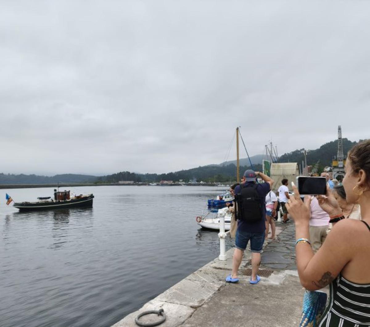 El Vaporín llega a tiempo para Carmen