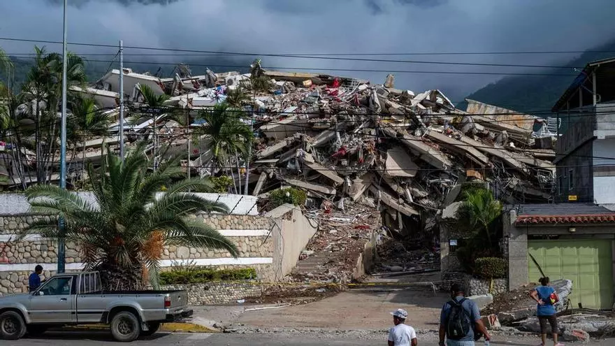 Imágenes a pie de calle de la destrucción en La Guaira, Venezuela